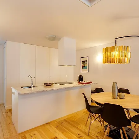 Almada Luxurious Duplex By Da'home