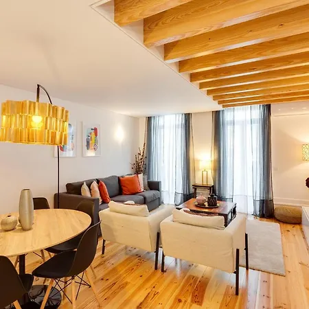 شقة Almada Luxurious Duplex By Da'home