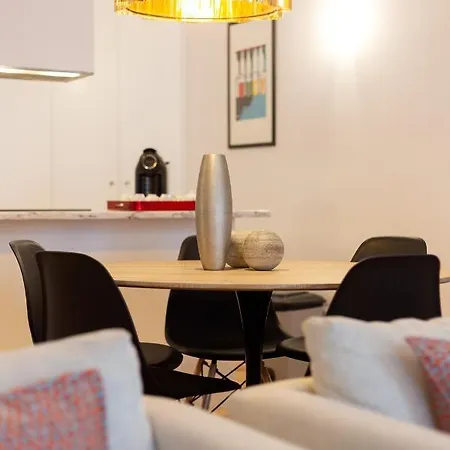 Almada Luxurious Duplex By Da'home شقة