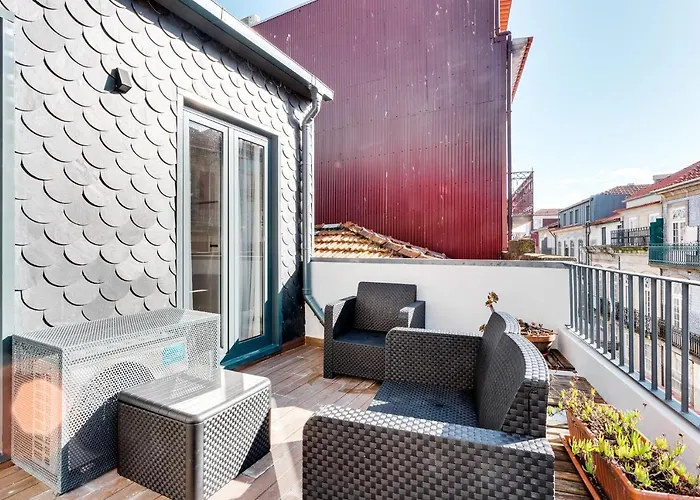 Almada Luxurious Duplex By Da'home *