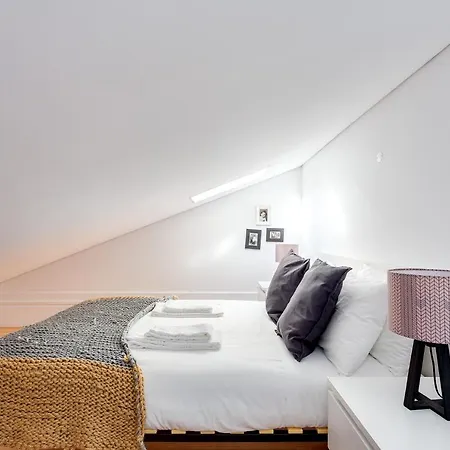 Almada Luxurious Duplex By Da'home 公寓 *