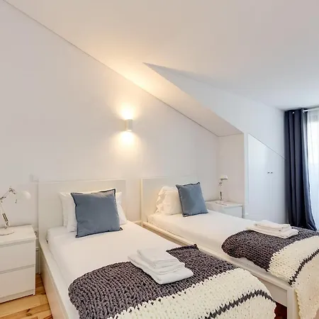 Almada Luxurious Duplex By Da'home *