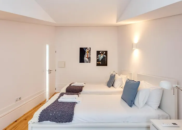 Almada Luxurious Duplex By Da'home Oporto