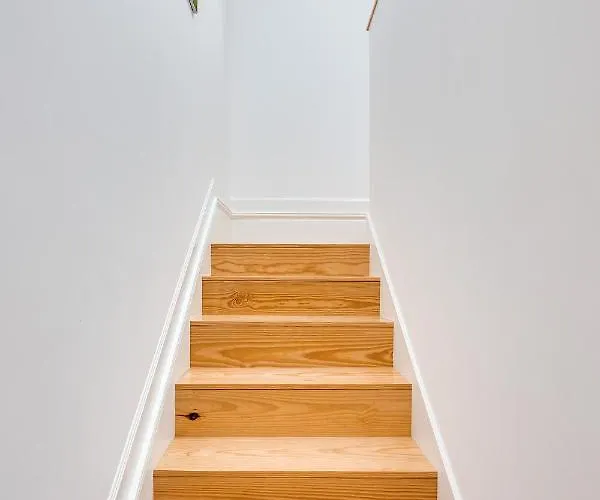 Almada Luxurious Duplex By Da'home